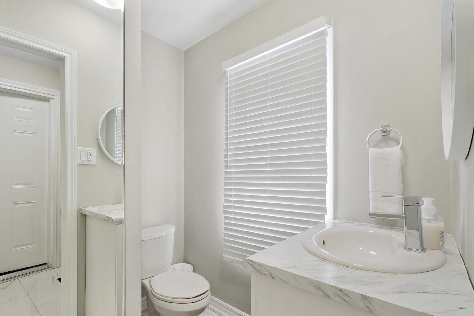 Maison On Mcgrail 2nd Floor Apartment Niagara Falls