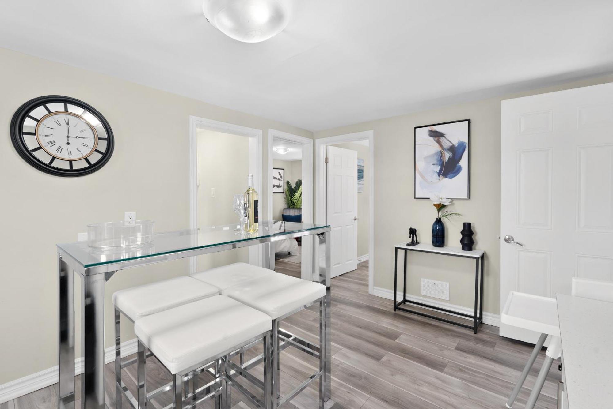 Maison On Mcgrail 2nd Floor * Niagara Falls